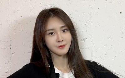 걸그룹 출신 배우 한서인, '치킨대전' 인증샷…숨겨진 매력 기대