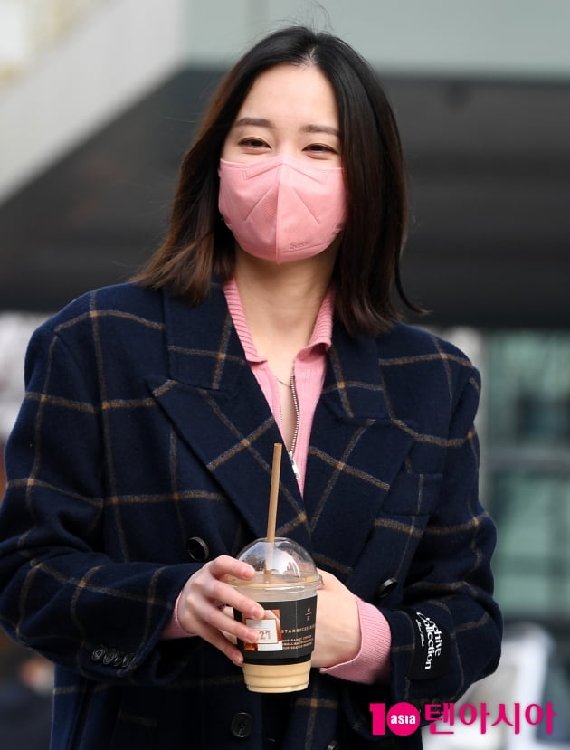 [TEN 포토] 전종서 '가을햇살에 더해진 이쁨'