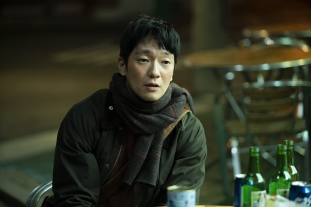 [TEN리뷰] 전종서·손석구에 취할 시간 '연애 빠진 로맨스' 