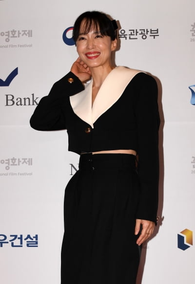 [TEN 포토] 전도연 '오랜만에 영화제 왔어요'