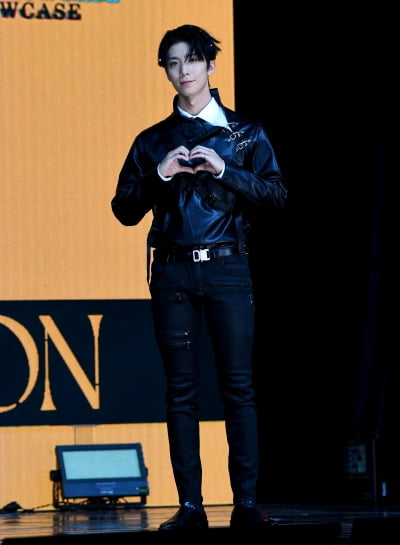 [TEN 포토] SF9 휘영 '스윗한 미소'