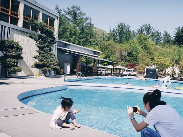 "나이 들어가" 소이현, ♥인교진+두 딸과 추억 회상…'이병헌♥' 이민정도 공감  [TEN★]