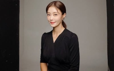 '싱글맘' 이지현, 이젠 일하는 워킹맘…세월 흐르니 연륜 더해진 분위기 [TEN★]