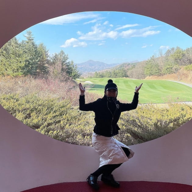 '유동근♥' 전인화, 57세에도 가능한 발랄함…한지혜 "예뻐서 반칙!" [TEN★]