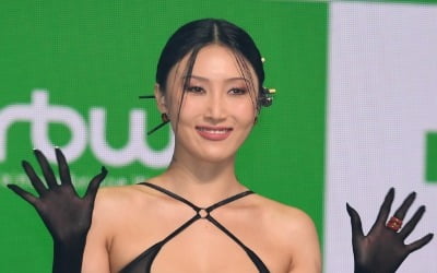 [종합] 방황 끝에 돌아온 화사, '암어빛'으로 보여줄 '화사 장르'