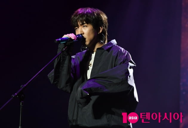 [TEN 포토] 이승윤 '타이틀곡 '교재를 펼처봐' 로 컴백'