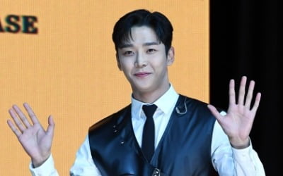 [TEN피플] "바빠서 못 맞았다" SF9 로운, 백신보다 앞선 돈벌이