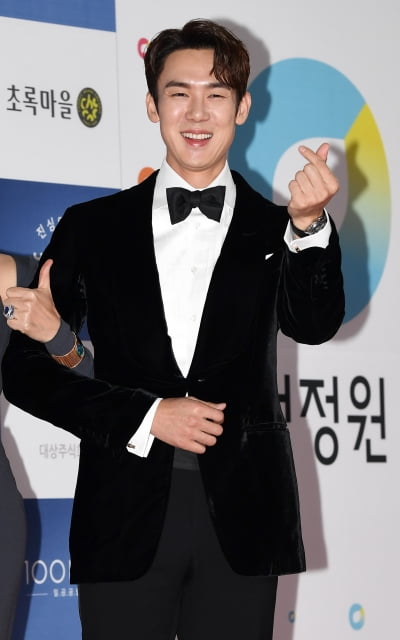 [TEN 포토] 유연석 '스윗한 미소'
