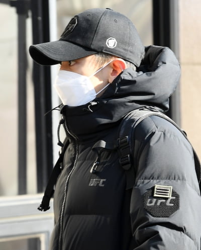 [TEN 포토] 엑소 찬열 '호수를 담은 눈동자'