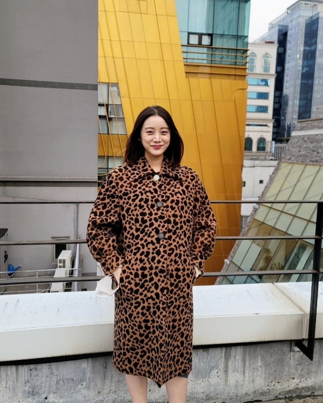 '신민철♥' 우혜림, 잘못 입으면 올드해 보이는 게 호피인데 '뉴트로 임산부' [TEN★]