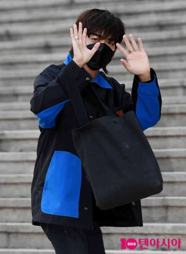 [TEN 포토] 이승윤 '미스터 라디오에서 만나요'