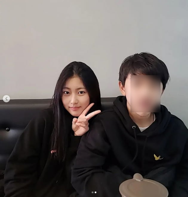 박연수의 딸 송지아, 인형같은 미모 리틀 수지...가족같은 친구 고마워[TEN★]
