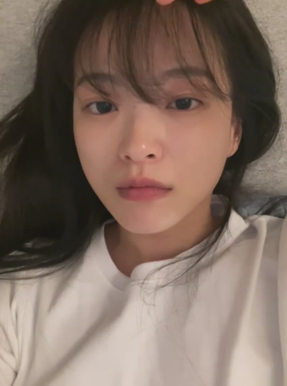 천우희, 앞머리를 잘라 말아...완벽 민낯에도 청초한 미모[TEN★]