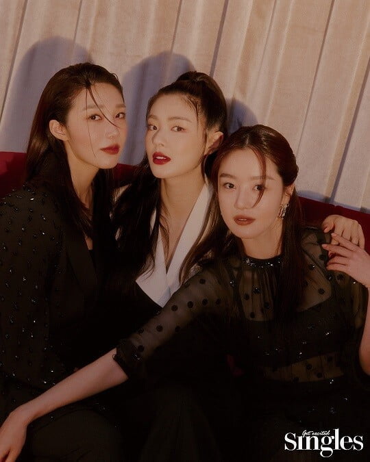 정은지,이선빈,한선화 (사진=싱글즈 제공)