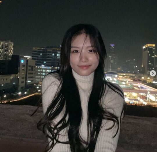 '이동국 딸' 재시, 15살 맞아?…조명 없는 미모가 이 정도 [TEN★]
