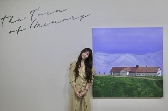 '원조 꼬북좌' 하연수, 못하는 게 없네 "첫 개인전 순항 중" [TEN★]