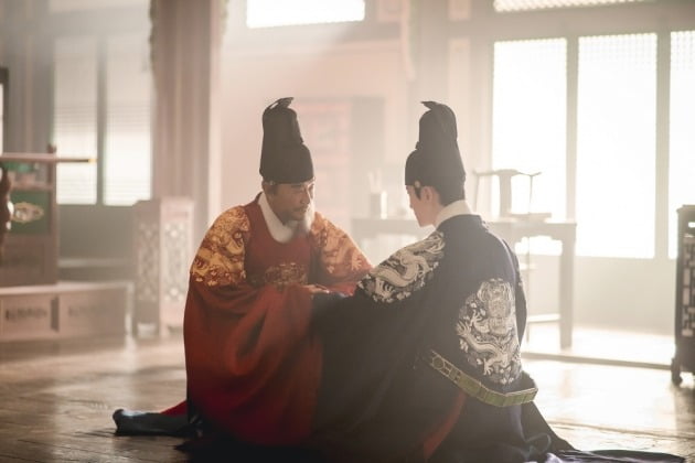 '옷소매' 스틸컷./사진제공=MBC
