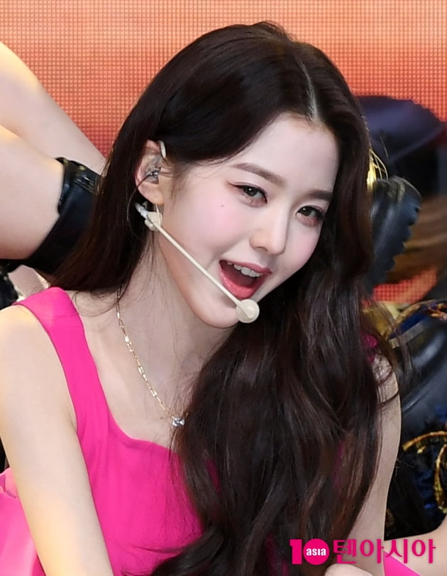 [TEN 포토] 아이브 원영 '두 눈에 별을 박은 것처럼'