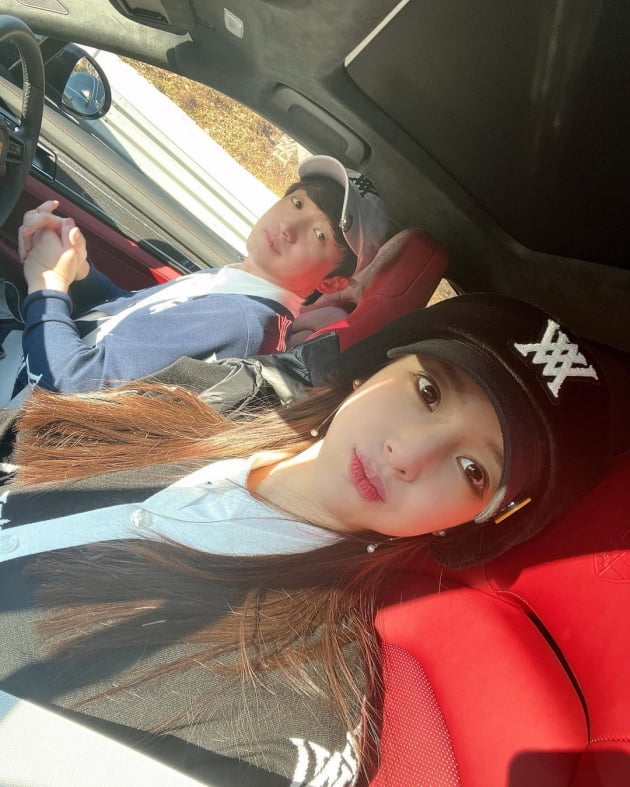 야옹이 작가, ♥전선욱과 스포츠카 드라이브→골프장 데이트 "오빠랑 커플룩" [TEN★]