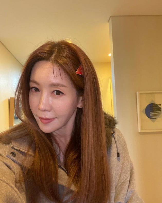 '재미교포♥' 김정은, 대저택 정원 "낙엽 청소 고민 중"…혼자하긴 너무 넓어 [TEN★]