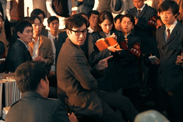 '킹메이커' 이선균, 선거판 뒤흔드는 전략가 변신