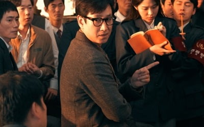 '킹메이커' 이선균, 선거판 뒤흔드는 전략가 변신