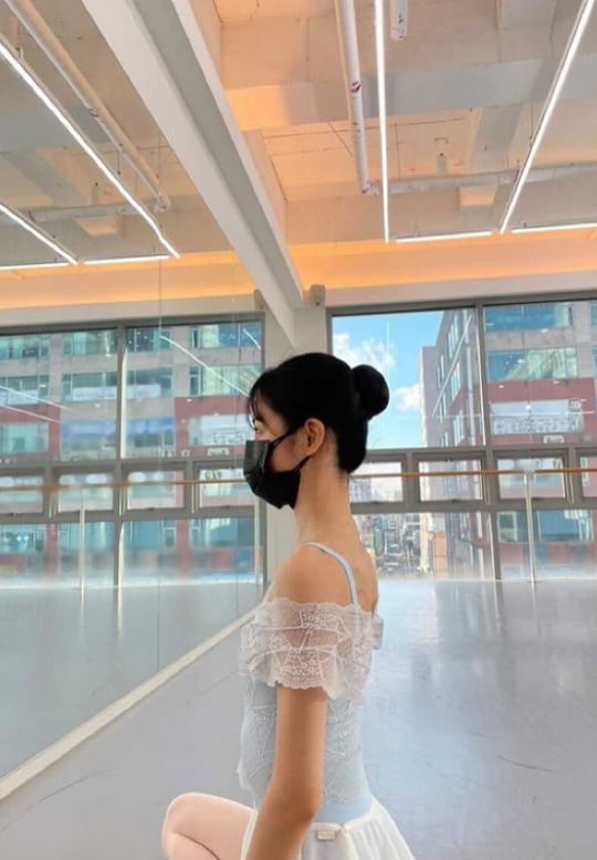 '168cm·42kg' 신예은, 백조가 따로 없네…발레에 '푹' [TEN★]