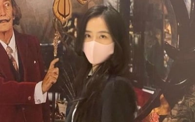 '의사♥' 홍수현, 사랑 받는 새댁...마스크 뚫고 나온 미모[TEN★]