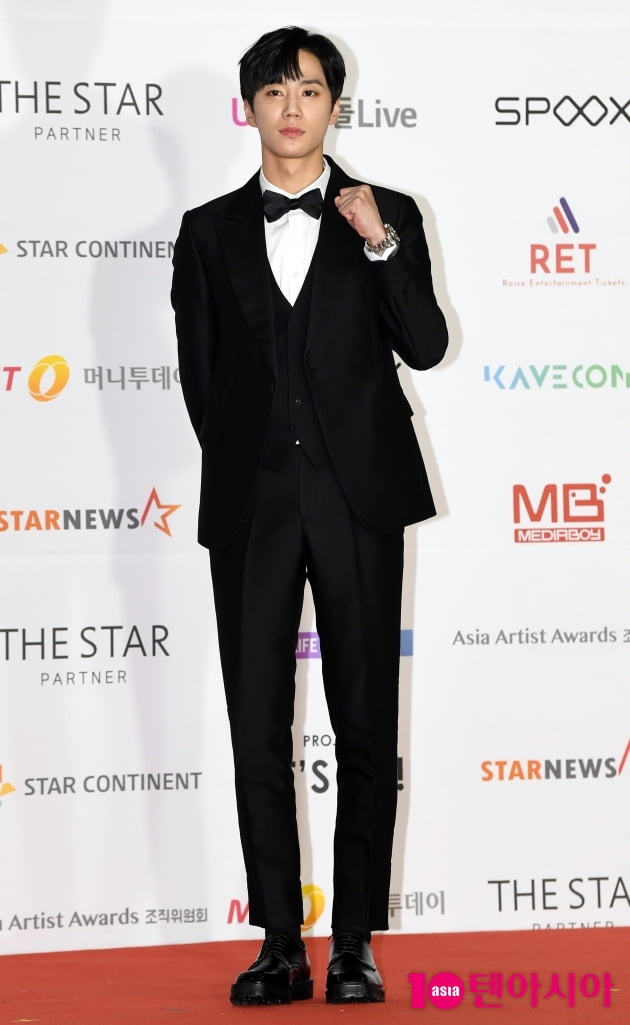 [TEN 포토] 이준영 '힘찬 파이팅'
