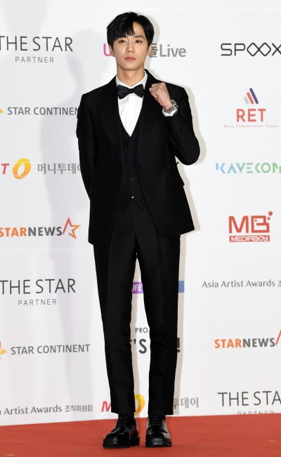 [TEN 포토] 이준영 '힘찬 파이팅'