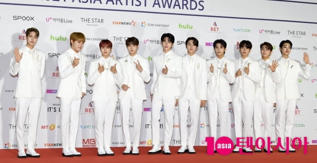 [TEN 포토] 골든차일드 '완전체로 AAA 참석'