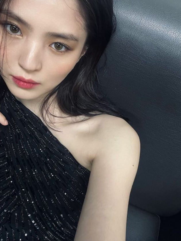 한소희, 쇄골 돋보이는 매혹적 드레스..,고혹미의 진리[TEN★]