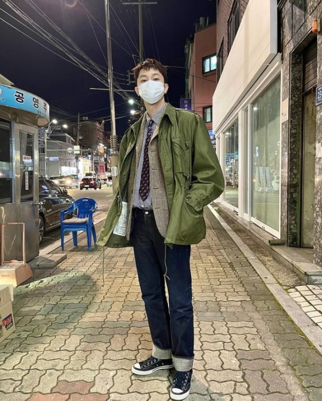 슬리피, 예비신랑 머리부터 발끝까지 센스가 가득~...우월한 기럭지[TEN★]