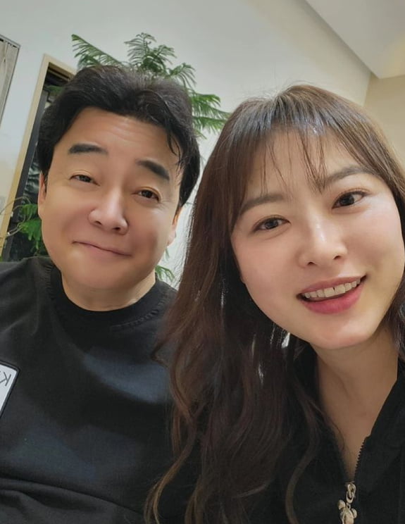 "내 든든한 깐부"…'김원효♥' 심진화, 오늘은 백종원 옆에서 '활짝' [TEN★]