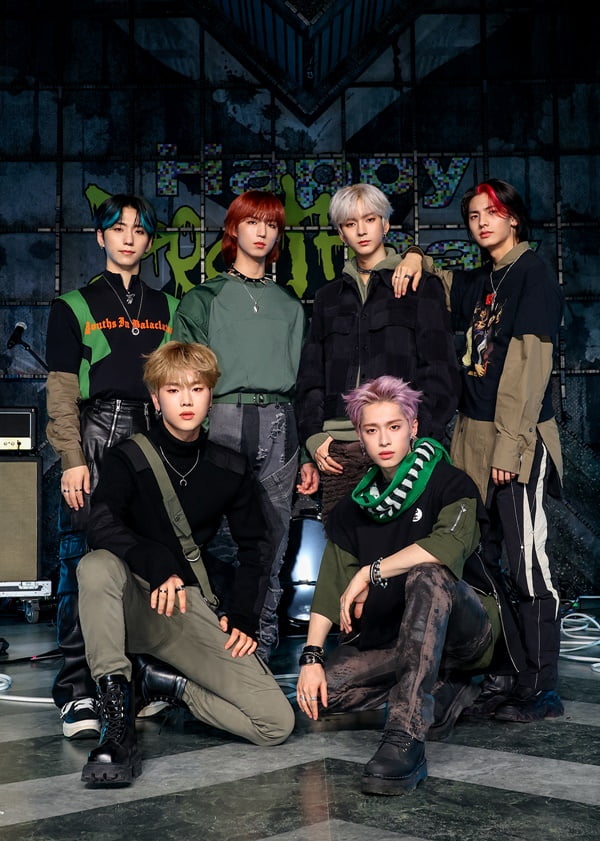 엑스디너리 히어로즈 /사진제공=JYP엔터테인먼트