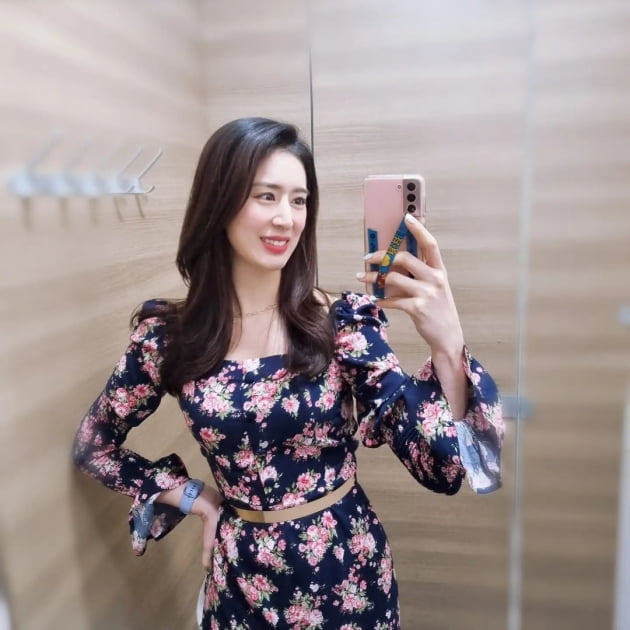 '주진모♥' 민혜연 "얼굴 시술 받았더니 '반짝'" 얼마나 마음에 들면 셀카 삼매경 [TEN★]