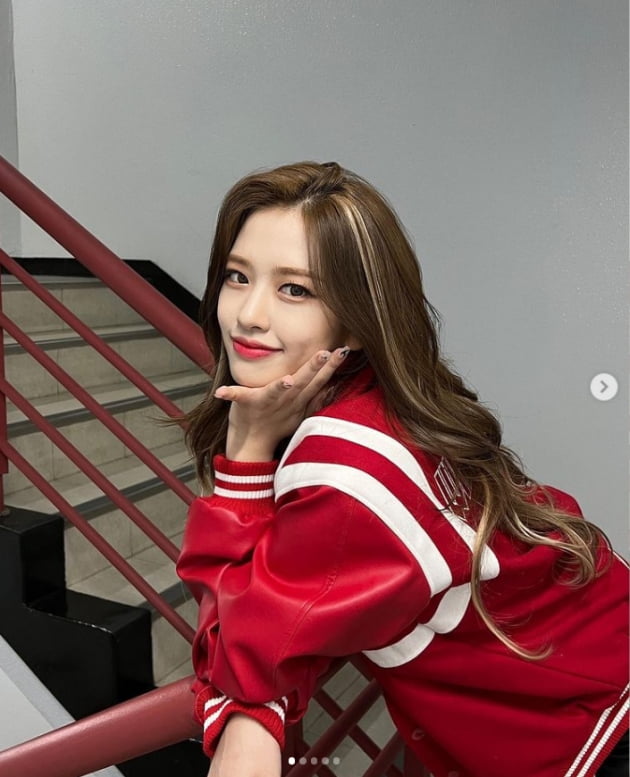 안유진, 날마다 이뻐져요...미모에 무슨일?[TEN★]