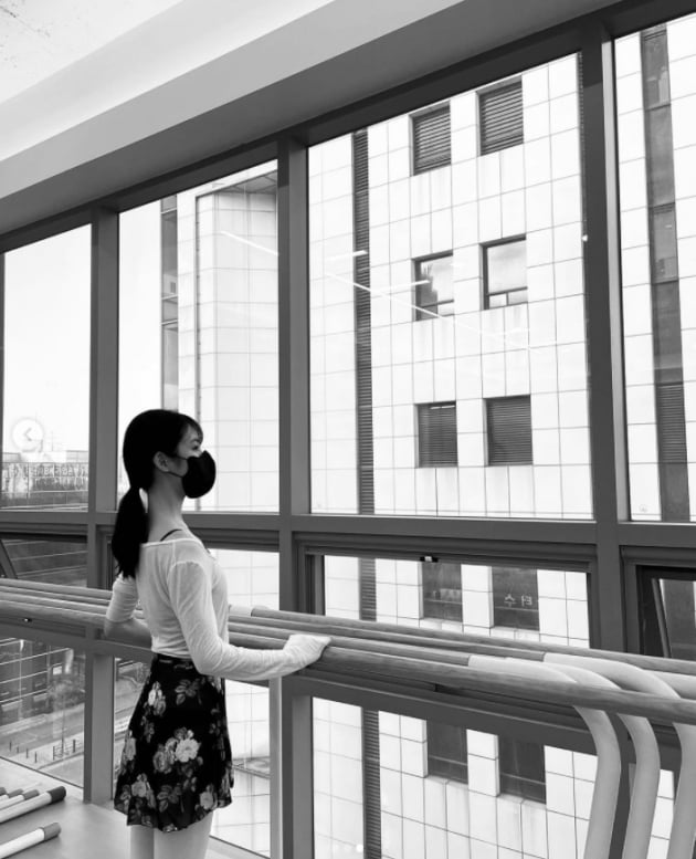'168cm·42kg' 신예은, 오늘도 발레요정은 맹연습...발등아 늘어나라~[TEN★]