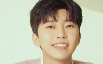 [공식] 임영웅 단독쇼 'We're HERO 임영웅', 12월 26일 편성 확정