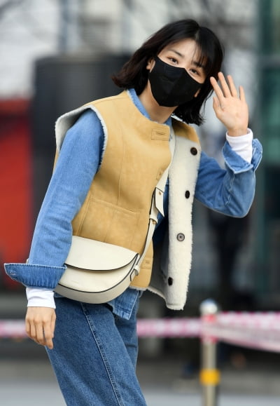 [TEN 포토] 박하선 '11시 라디오에서 만나요'