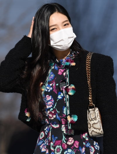 [TEN 포토] 레드벨벳 조이 '점점 이뻐지네'