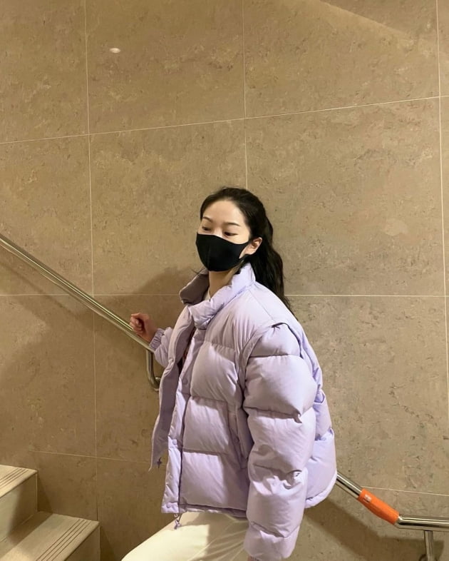'전진♥' 류이서, 셀럽이라 패딩 하나 선물 받는 건 흔한 일 "이뻐서 바로 입어" [TEN★]