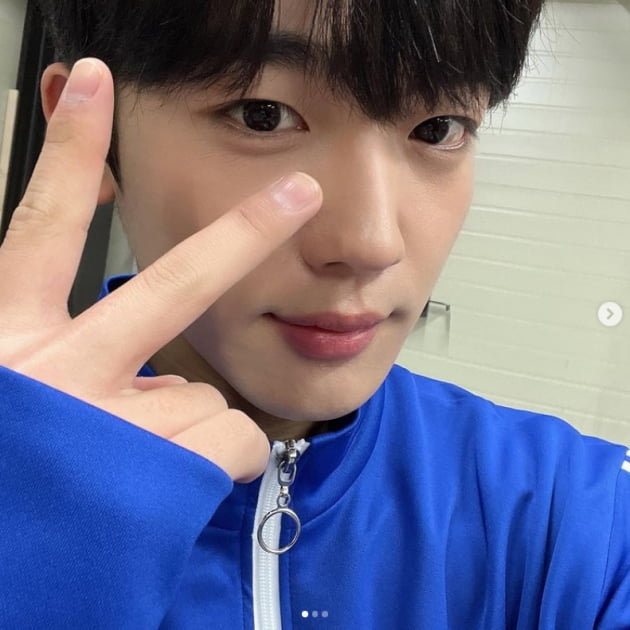 김요한, 여심 사로잡는 부드러운 눈빛...귀공자 포스[TEN★]