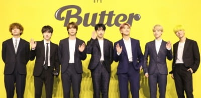방탄소년단 'Butter', 외신 극찬 행렬...'2021년 최고의 노래'