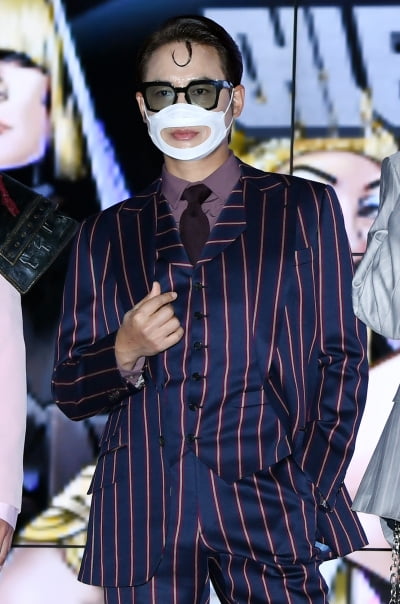 [TEN 포토] 이지훈 '결혼후 첫 인사'