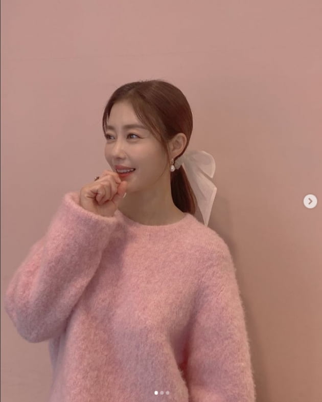 '싱글맘' 이지현, 쥬얼리 리즈시절 그대로...핑크빛 미모[TEN★]