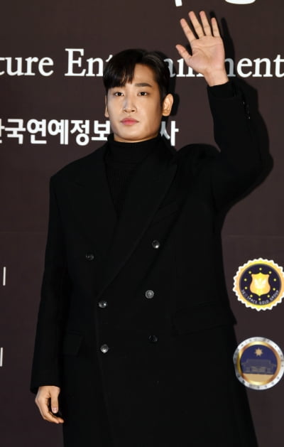 [TEN 포토] 박재정 '손남신의 화려한 인사'