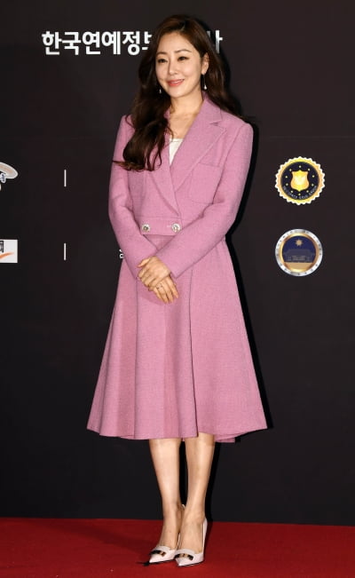 [TEN 포토] 오나라 '핑크빛 꽃미소'