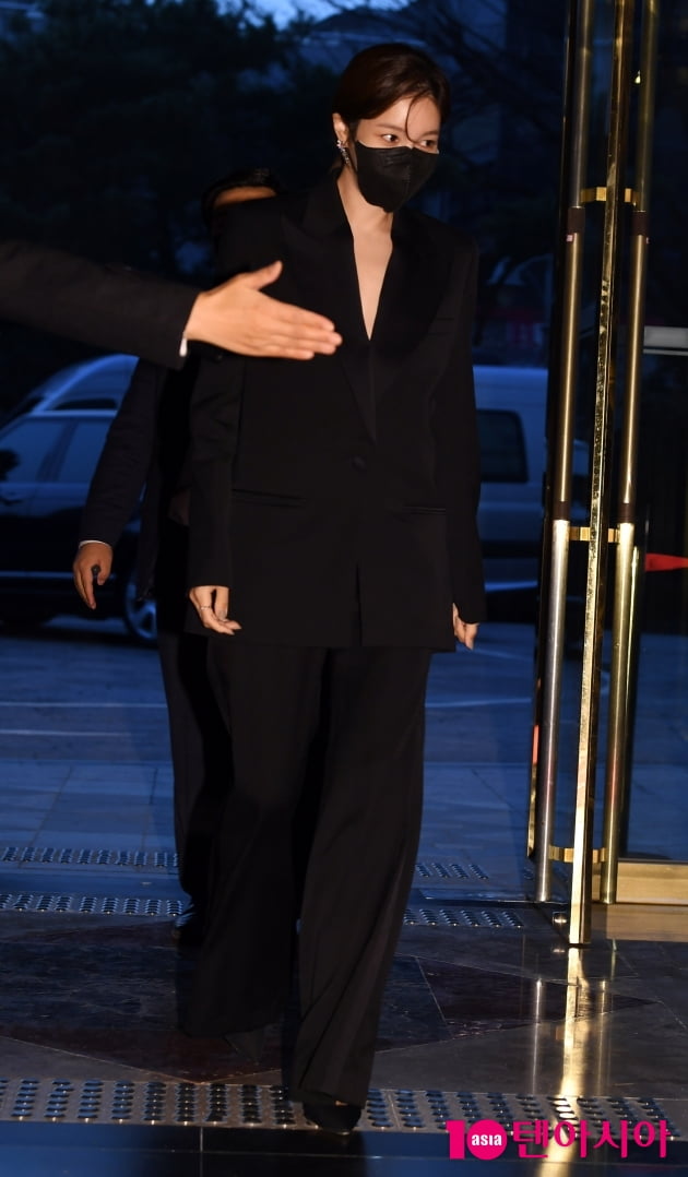 [TEN 포토] 이지아 '등장부터 빛나네'