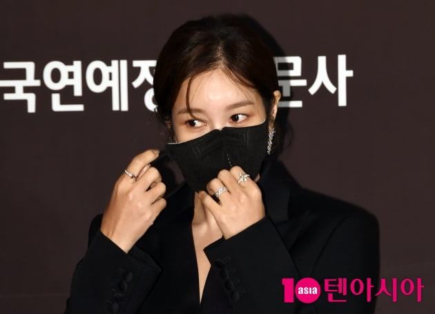 [TEN 포토] 이지아 '화려한 주얼리'